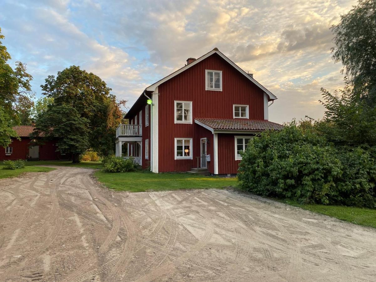 Segerstadsby Gardshotell Ab Valberg Екстер'єр фото